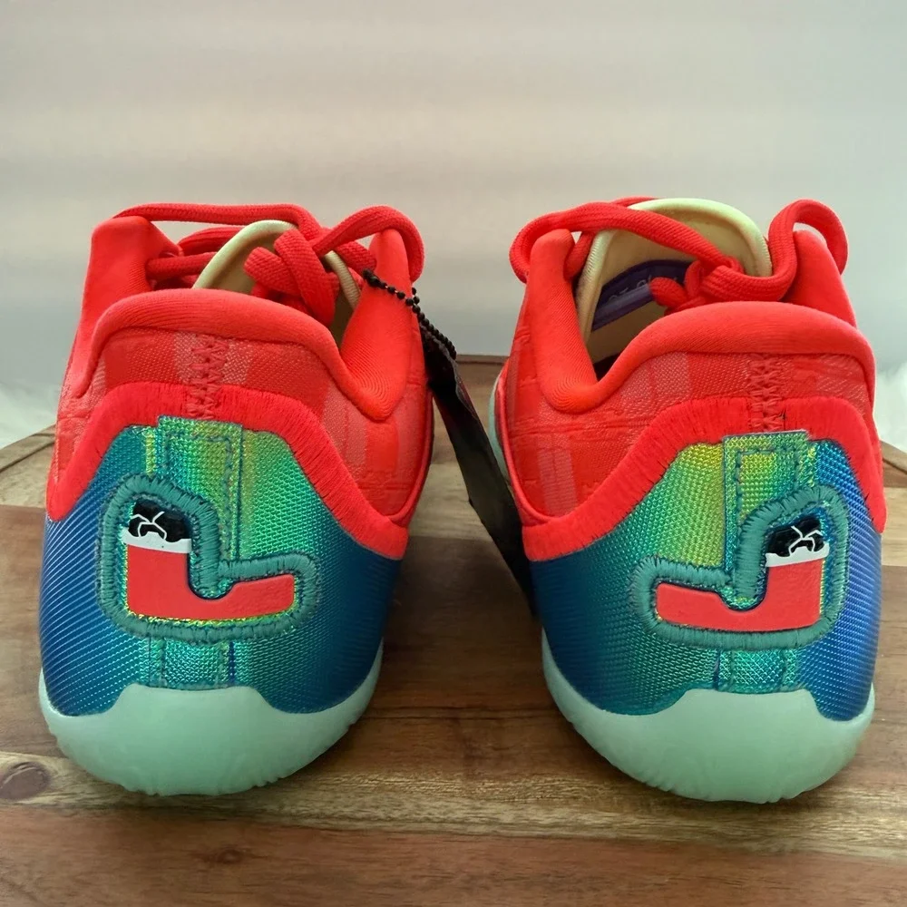 Nike Lebron 23 'Stocking Stuffer' Metallic Green Sneakers Sz 7Y NWOB- IQ6708-600